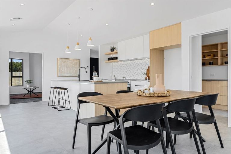 Photo of property in 37 Mcquillan Avenue, Woodend, 7610