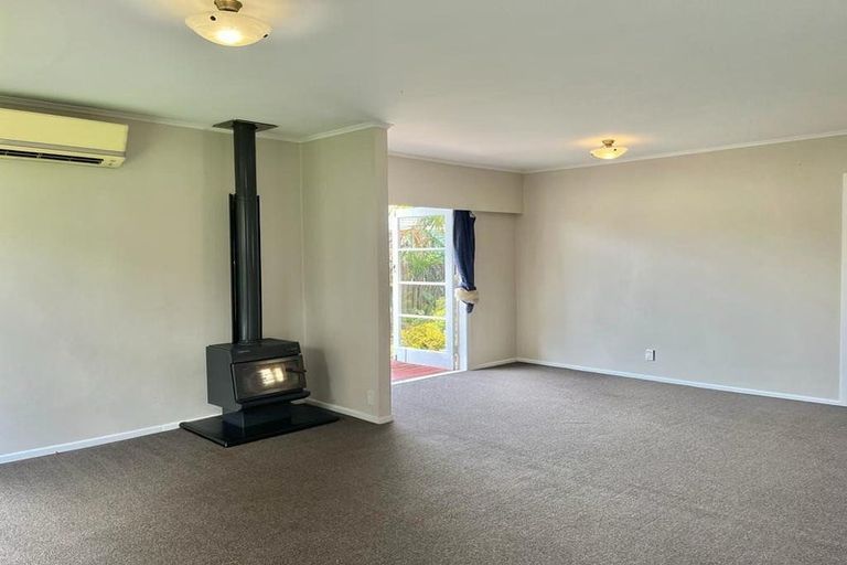 Photo of property in 1/16 Duncan Avenue, Te Atatu South, Auckland, 0610