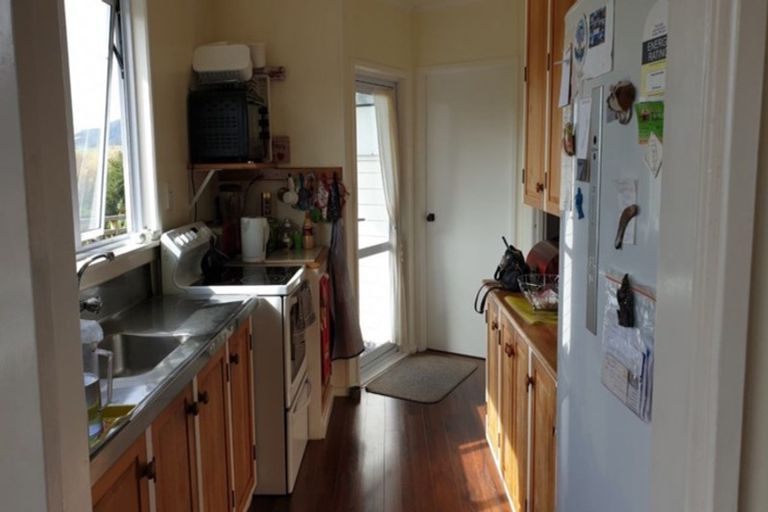 Photo of property in 17 Doctors Hill Road, Maungaturoto, 0520