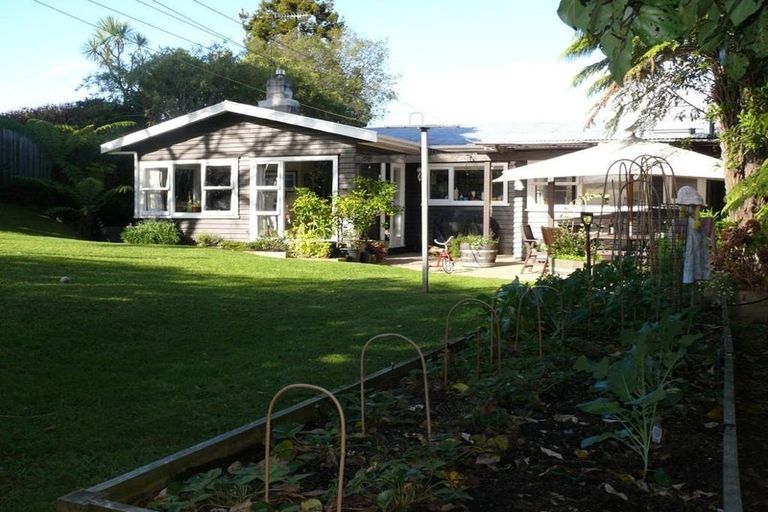 Photo of property in 266 Beach Road, Campbells Bay, Auckland, 0630