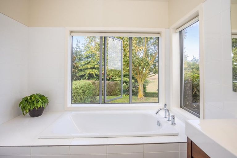 Photo of property in 64 Saint Leger Road, Te Awamutu, 3875