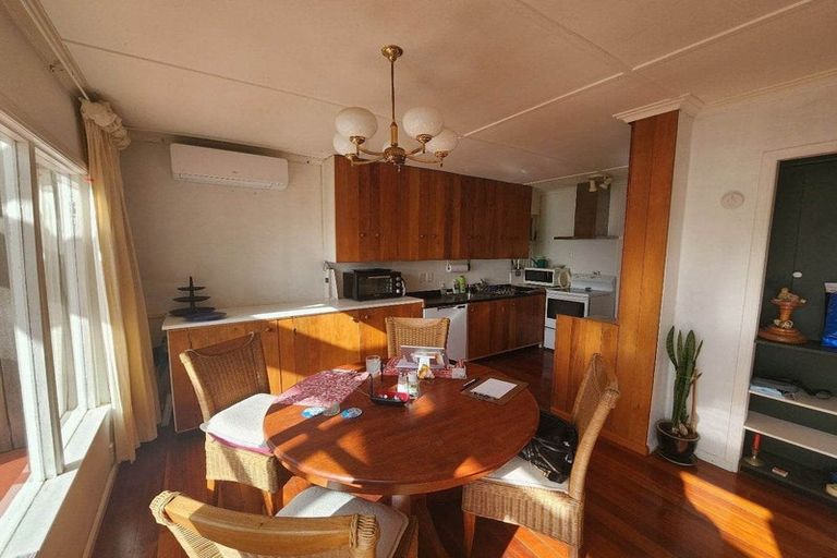 Photo of property in 23 Ocean View Road, Hatfields Beach, Orewa, 0931