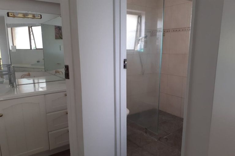 Photo of property in 1 Cliff Lane, Glenbrook, Waiuku, 2681