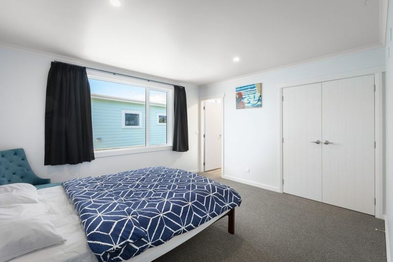 Photo of property in 11 Sandy Place, Waihi Beach, 3611