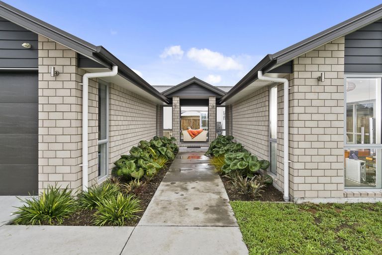Photo of property in 95 Puhirake Crescent, Pyes Pa, Tauranga, 3112