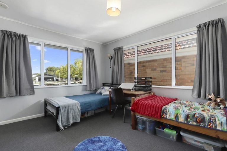 Photo of property in 24 Mcnicol Street, Fairfield, Hamilton, 3214
