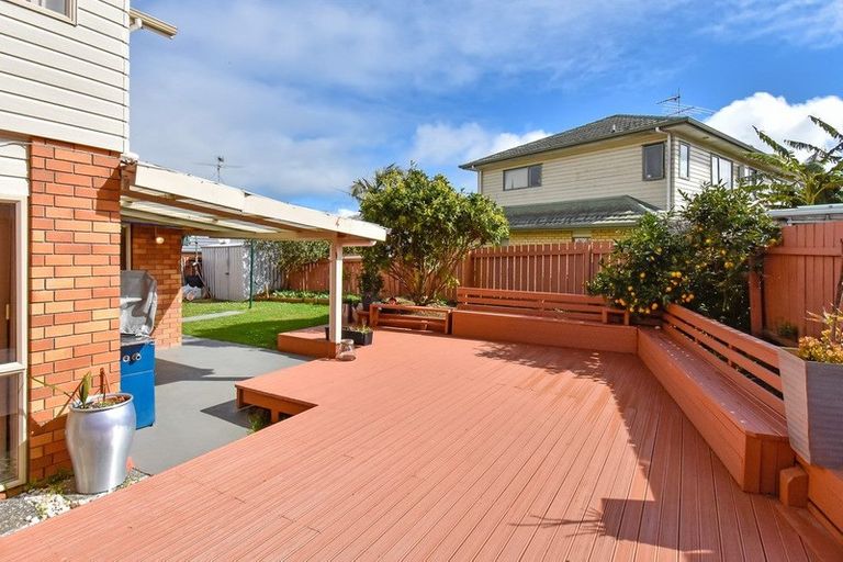 Photo of property in 27 Crossandra Drive, Mangere, Auckland, 2022