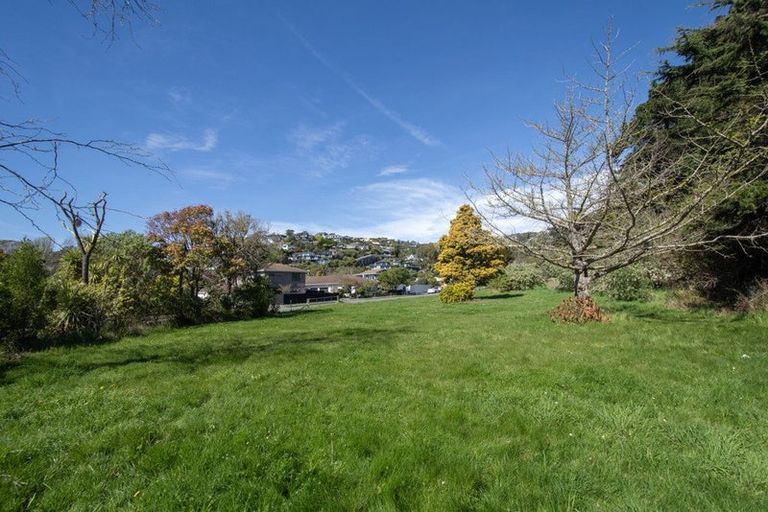 Photo of property in 8 Aratoro Place, Mount Pleasant, Christchurch, 8081