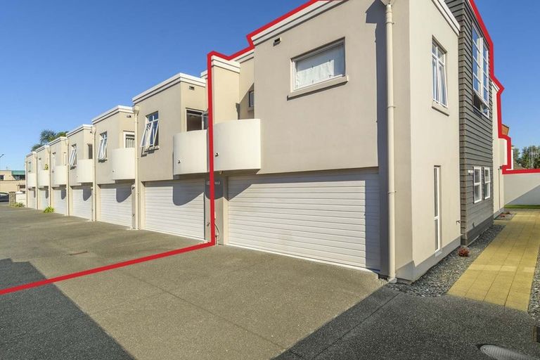 Photo of property in 7/29 Third Avenue, Tauranga, 3110