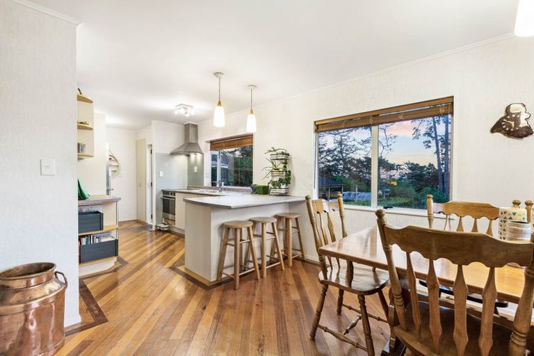 Photo of property in 153 Aviemore Drive, Highland Park, Auckland, 2010