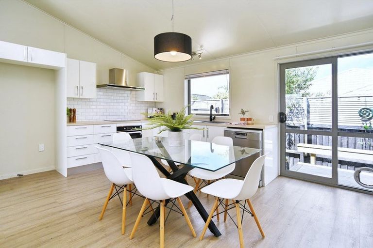 Photo of property in 3 Kingsbridge Drive, Burwood, Christchurch, 8083