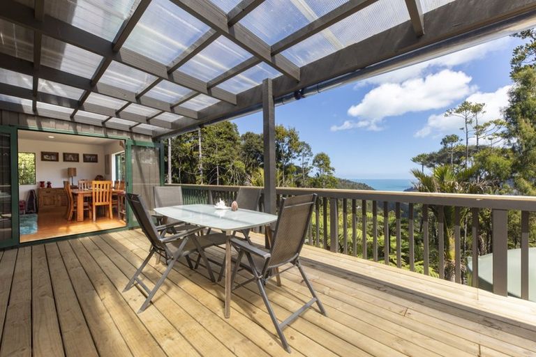 Photo of property in 121 Lone Kauri Road, Karekare, New Lynn, 0772