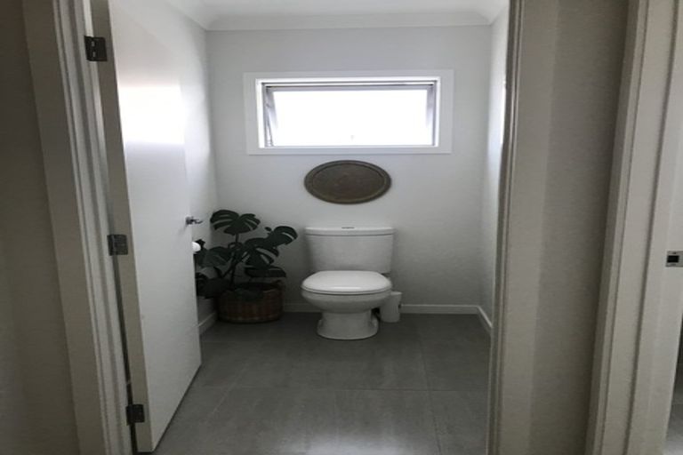 Photo of property in 25 Rakaia Way, Poraiti, Napier, 4112