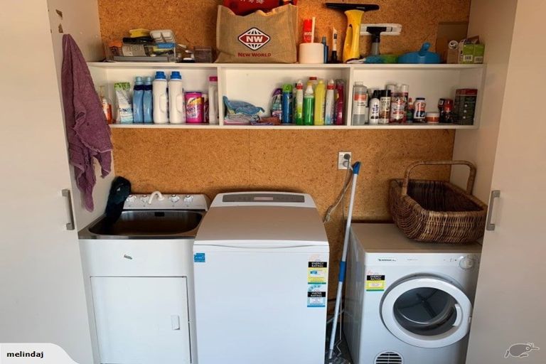 Photo of property in 4 Manhattan Court, Kelvin Grove, Palmerston North, 4414