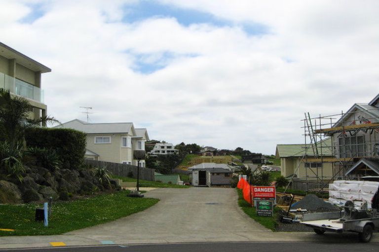 Photo of property in 5 Double Bay Place, Army Bay, Whangaparaoa, 0930