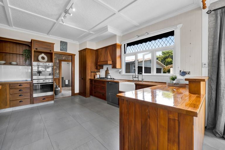 Photo of property in 168 Brooklands Road, Vogeltown, New Plymouth, 4310