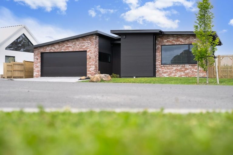 Photo of property in 3 Whakahaumako Road, Leamington, 3495