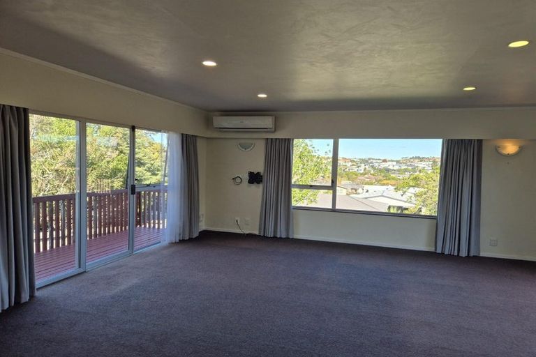 Photo of property in 27 Amorino Drive, Red Beach, 0932