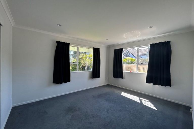 Photo of property in 15 Solway Place, Papakowhai, Porirua, 5024