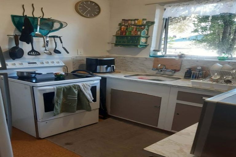 Photo of property in 7 Ranui Street, Waikawa, Picton, 7220