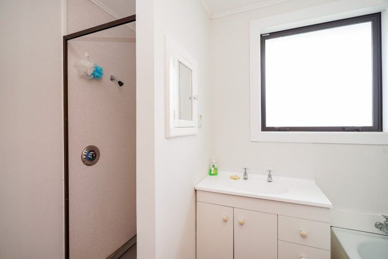 Photo of property in 1 Ballantrae Street, Wallacetown, 9816