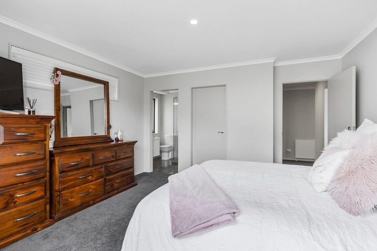 Photo of property in 93 Ballintoy Park Drive, Welcome Bay, Tauranga, 3175