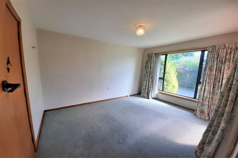 Photo of property in 15 Sevenoaks Drive, Bryndwr, Christchurch, 8053