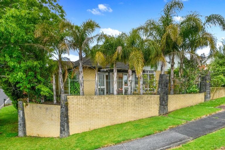 Photo of property in 1 Regents Park Place, Westgate, Auckland, 0614