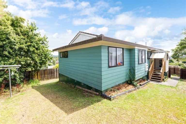 Photo of property in 33 Danube Lane, Glen Eden, Auckland, 0602