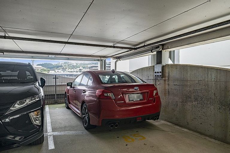 Photo of property in Hb Apartments, 4/3 Holland Street, Te Aro, Wellington, 6011