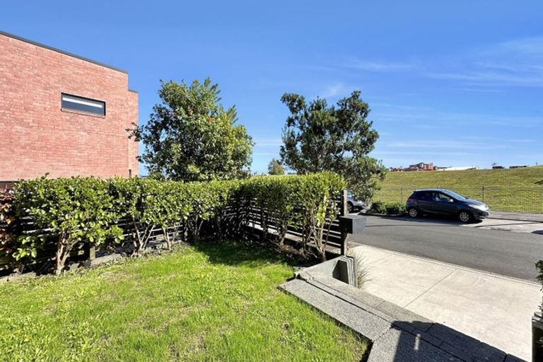 Photo of property in 21 Wallace Road, Hobsonville, Auckland, 0616