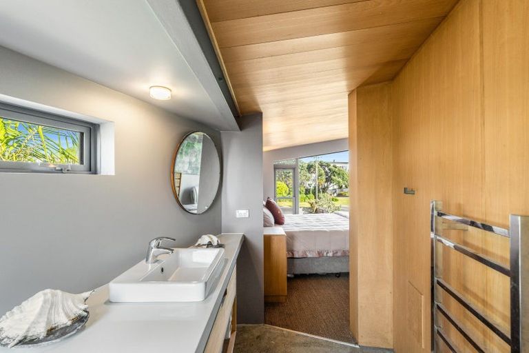 Photo of property in 114a Pipi Road, Whangamata, 3620