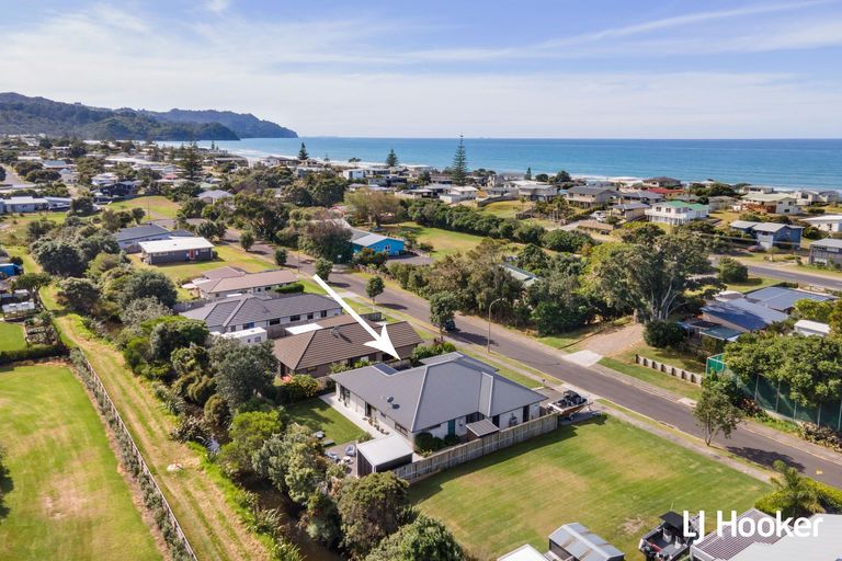 Photo of property in 11 Ian Place, Waihi Beach, 3611