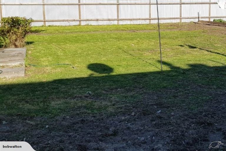 Photo of property in 100 High Street, Waimate, 7924