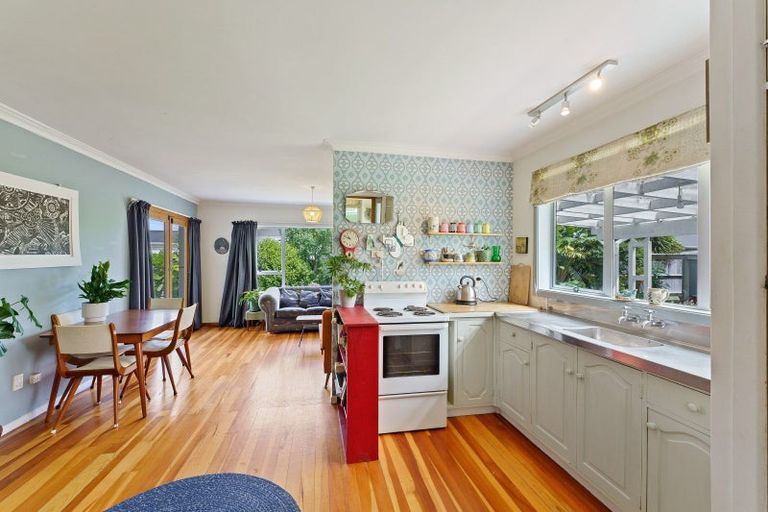 Photo of property in 32 Kiharoa Street, Otaki Beach, Otaki, 5512