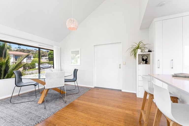 Photo of property in 6 Whale Cove, Stanmore Bay, Whangaparaoa, 0932