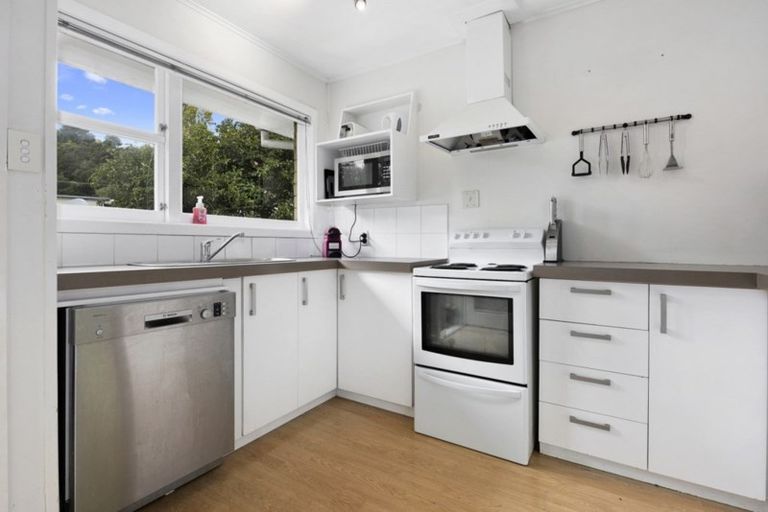 Photo of property in 25a Deller Grove, Silverstream, Upper Hutt, 5019