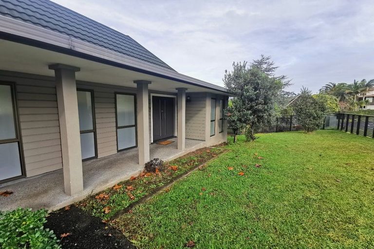 Photo of property in 4 Jeanette Place, Mairangi Bay, Auckland, 0630
