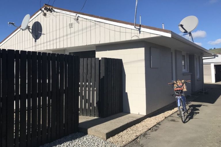 Photo of property in 216 Riverlaw Terrace, Saint Martins, Christchurch, 8022