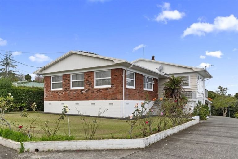 Photo of property in 43 Memorial Drive, Parahaki, Whangarei, 0112