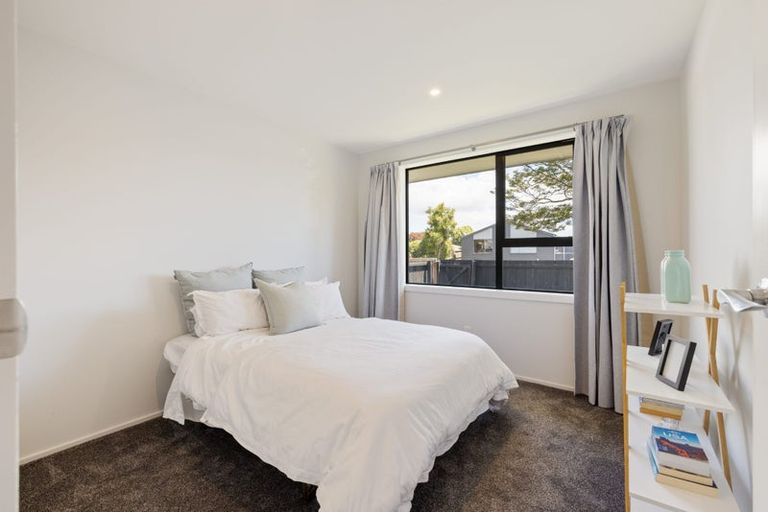 Photo of property in 6 Bidwell Place, Hillmorton, Christchurch, 8025