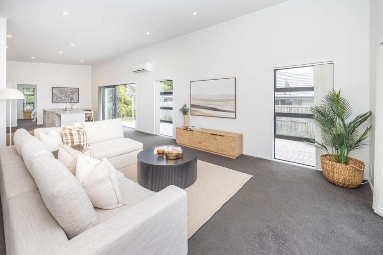Photo of property in 13 Gregson Drive, Huntly, 3700