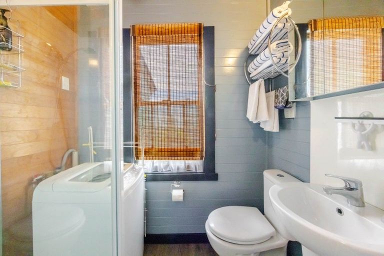 Photo of property in 4a Seaview Terrace, Bluff Hill, Napier, 4110