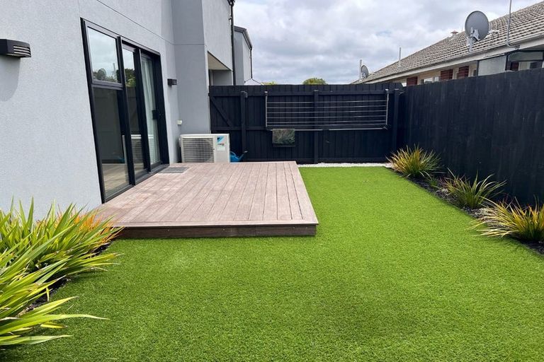 Photo of property in 1/23 Hills Road, Edgeware, Christchurch, 8013