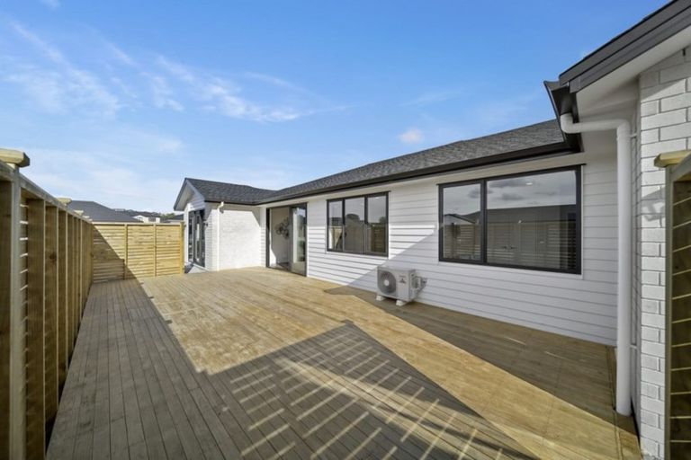 Photo of property in 12 Wellfield Drive, Papakura, 2110