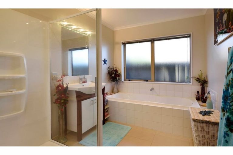 Photo of property in 12 Wanderers Avenue, Brightwater, 7022