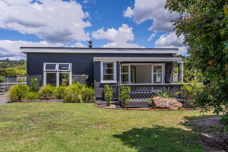 Photo of property in 24 Captain Cook Road, Cooks Beach, Whitianga, 3591