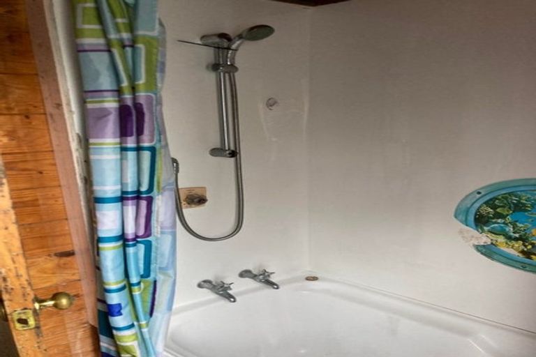 Photo of property in 135 Old Wairoa Road, Papakura, 2110