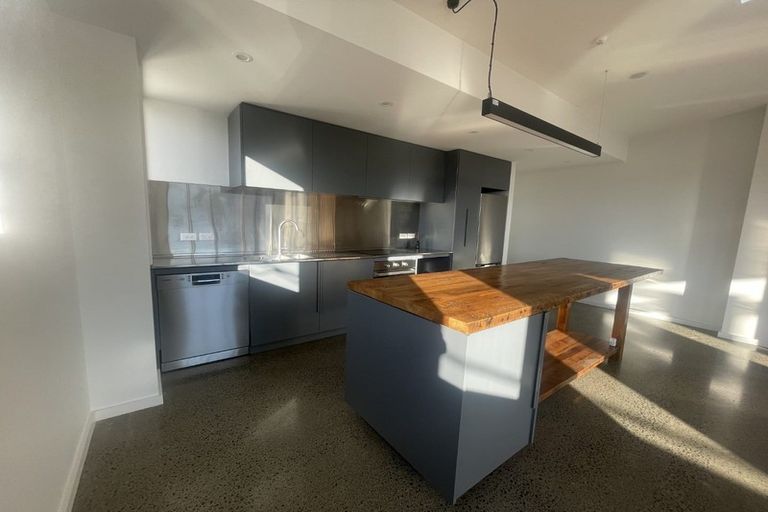 Photo of property in 43a Nelson Street, Petone, Lower Hutt, 5012