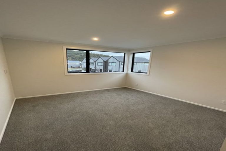 Photo of property in 17 Raeble Walkington Lane, Wallaceville, Upper Hutt, 5018